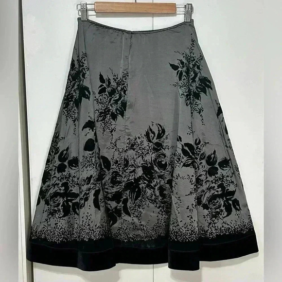 MSK Women's Holiday Party Silver Black Floral Velour A-Line Skirt Size Medium - Picture 6 of 15